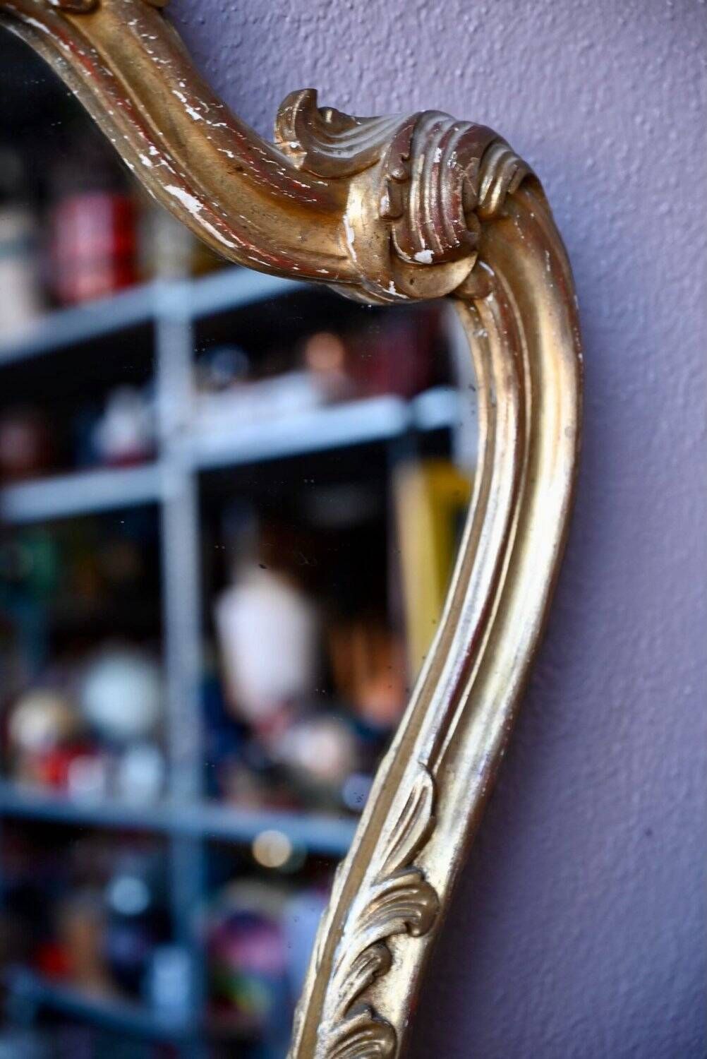 Baroque gold table mirror in Louis XV style, carved and stuccoed wood.