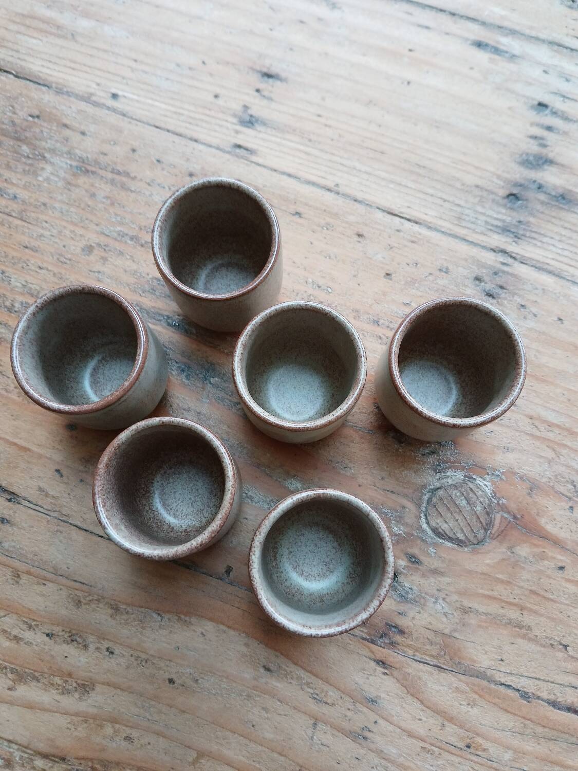 Set of 6 stoneware egg cups
