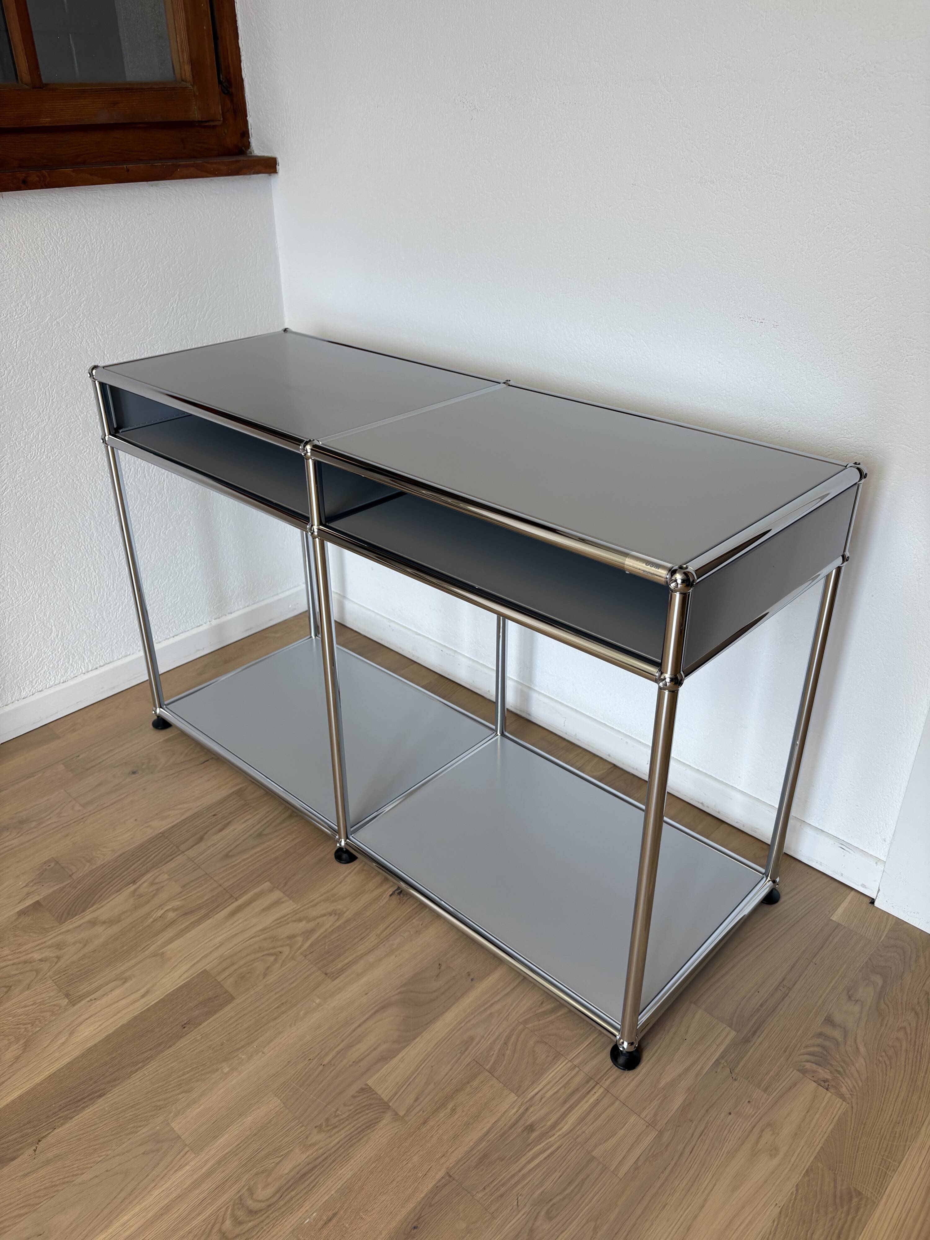 Meuble d’appoint USM Haller en Argent Mat
