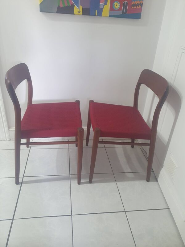 Paire de chaises modèle 75 Niels Otto Moller