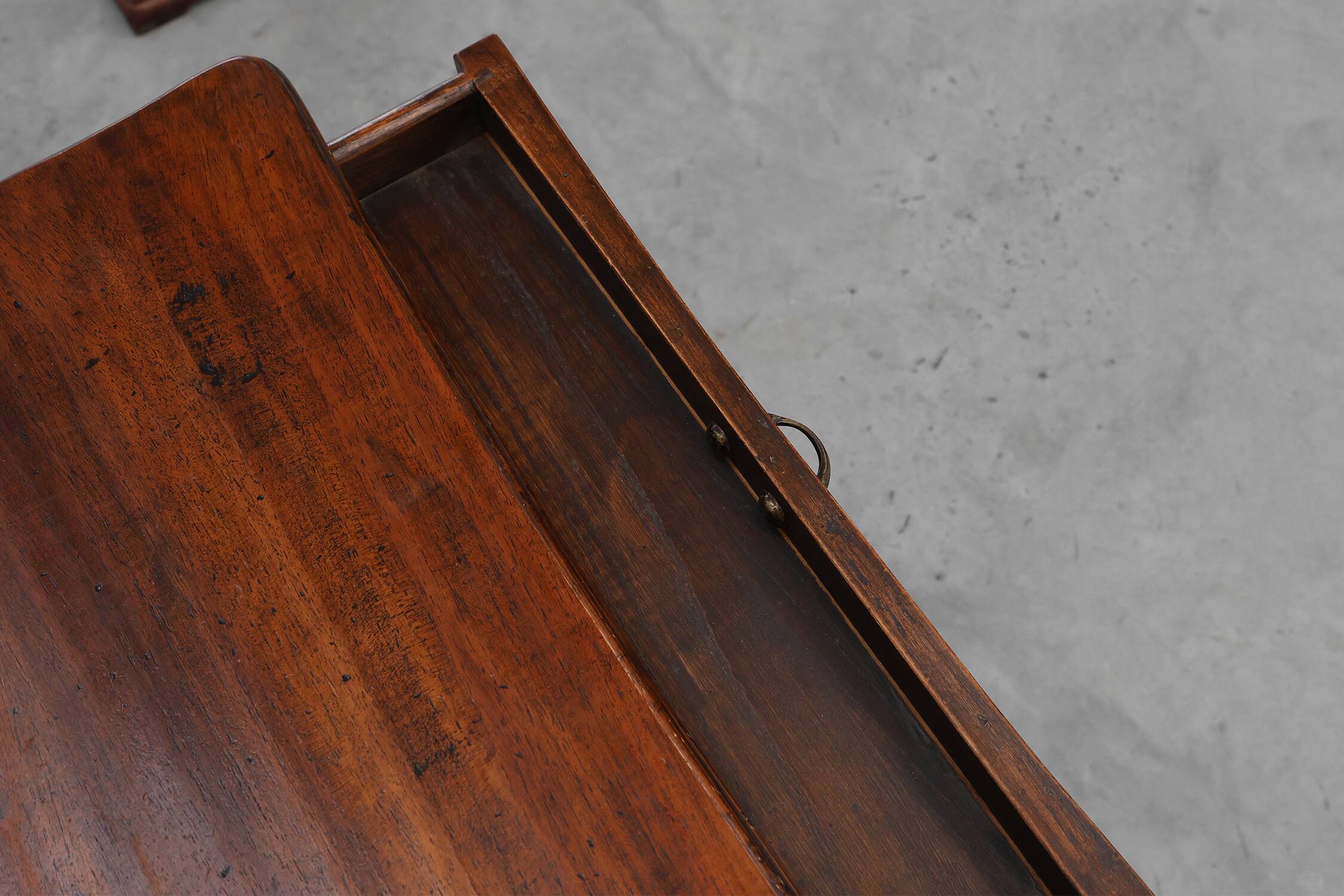 Pair of 20th century English nightstands in George IV style