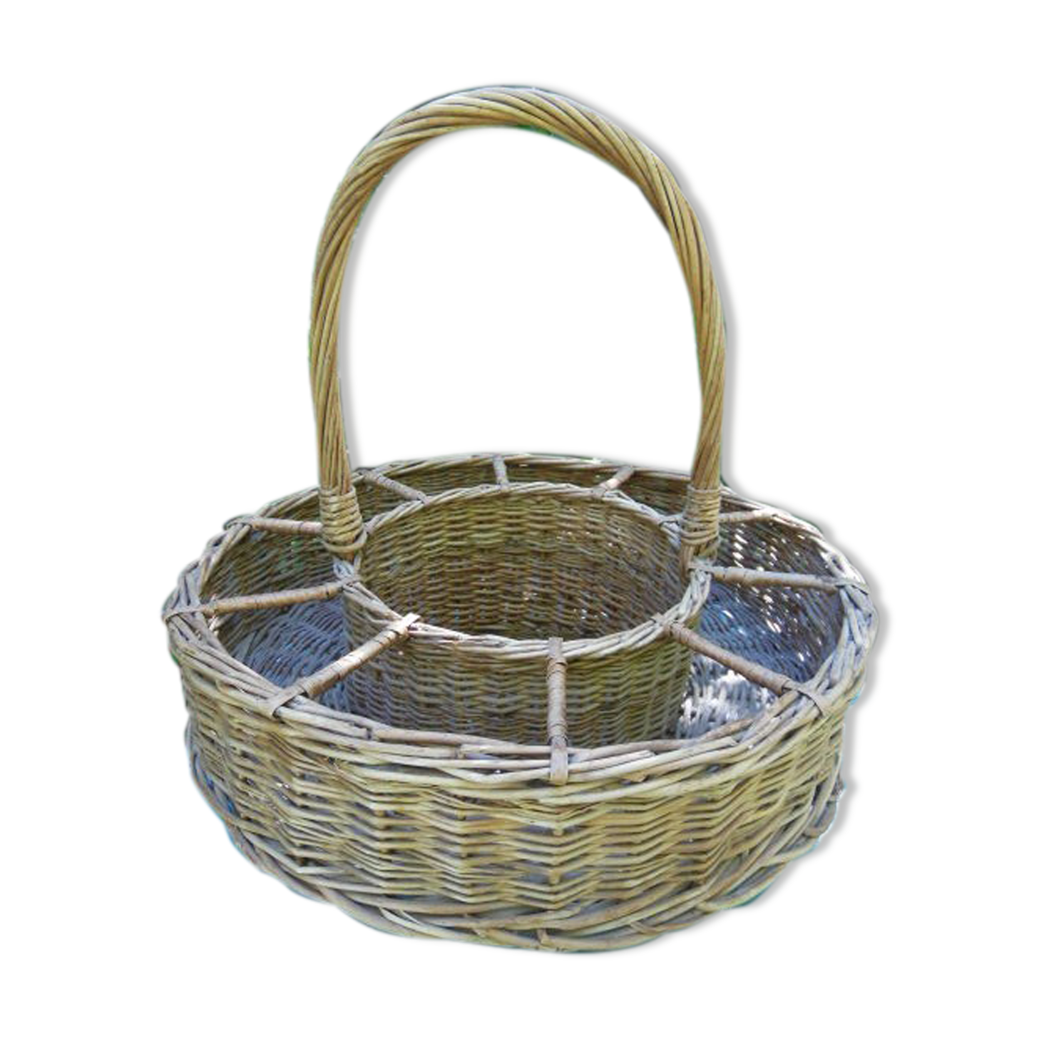 Bottle rack basket, portable rattan wicker bar