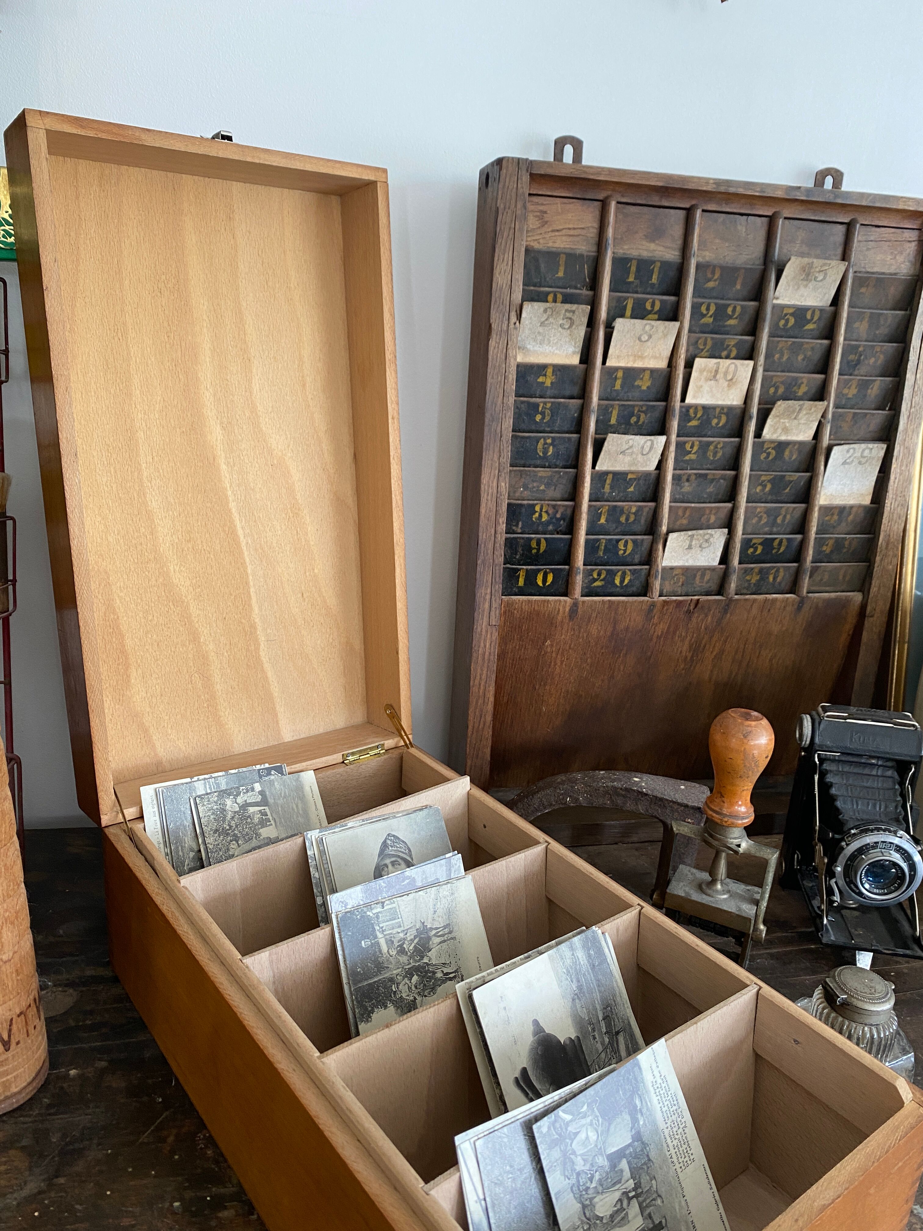 Set of 2 wooden plug boxes
