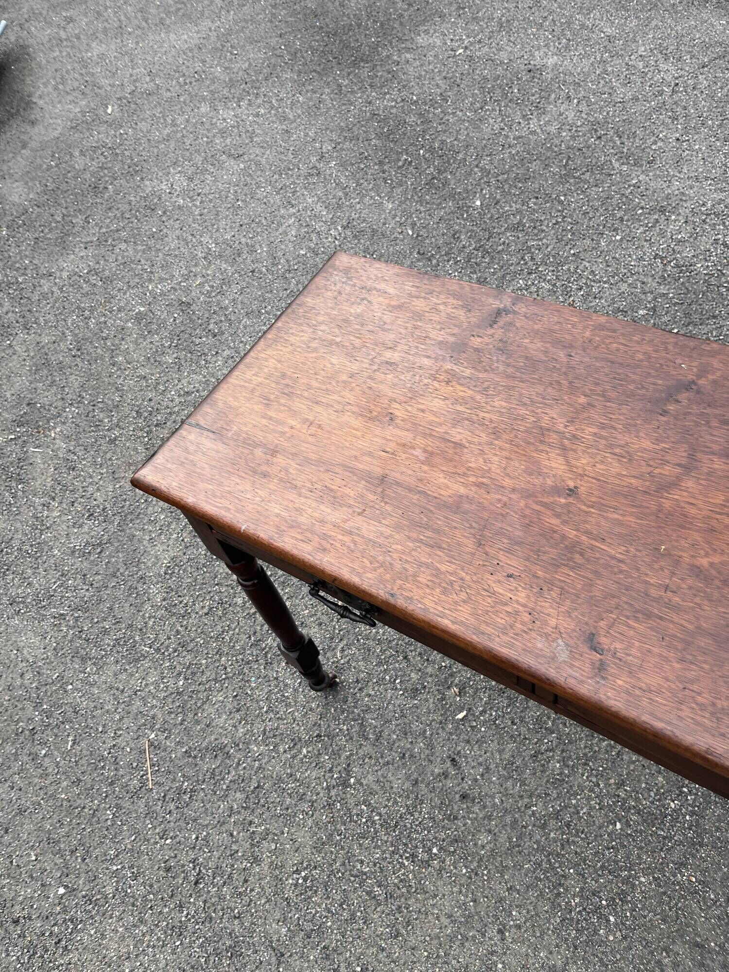 Antique English-style wooden work table - Desk or table