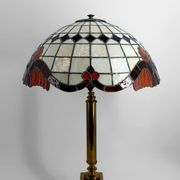 Important Tiffany-style lamp, bronze and stained glass – 20th century