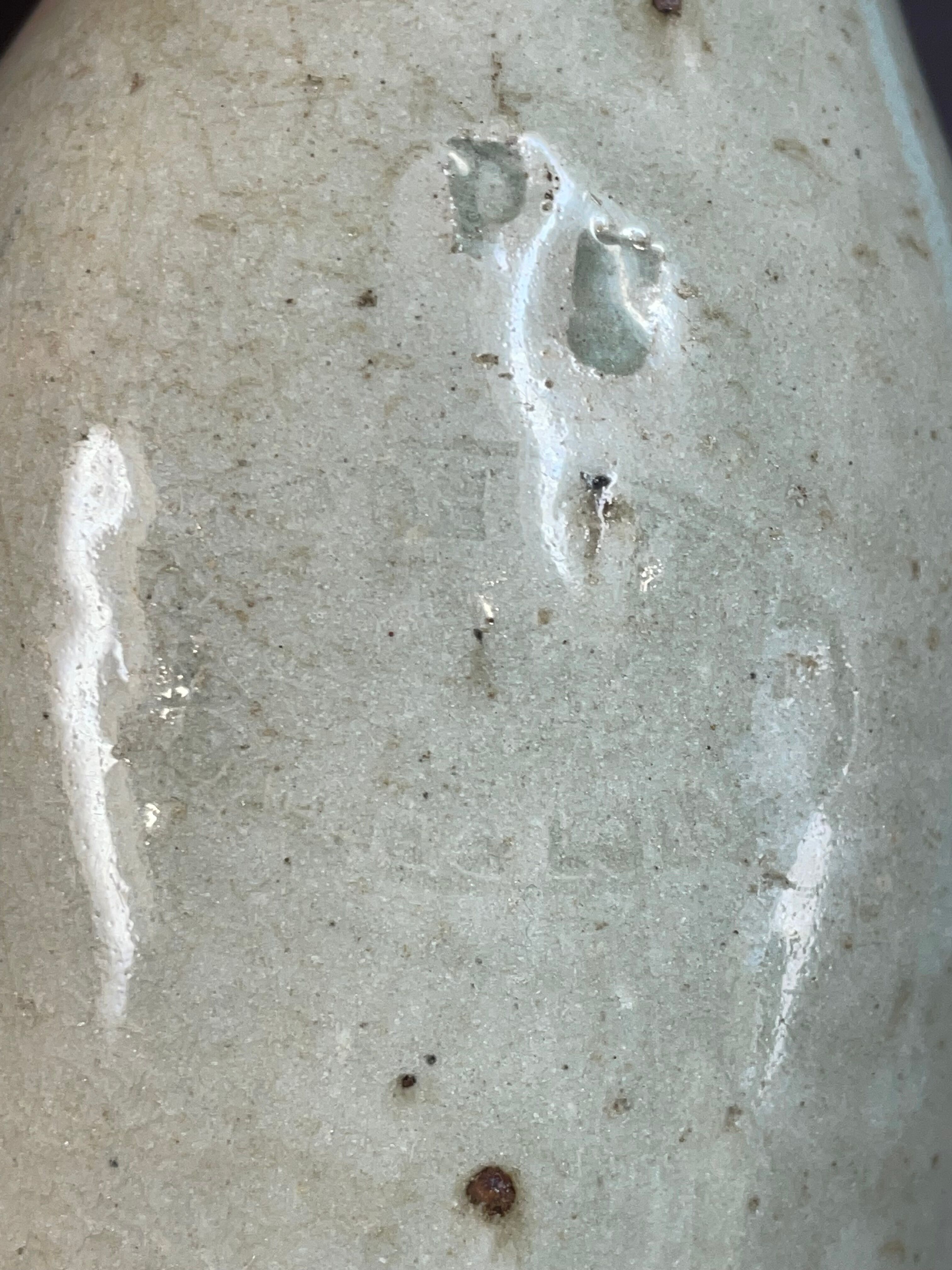 Set of 2 earthenware bottles