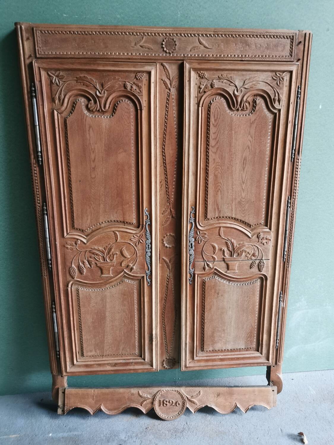 Cabinet front 1826