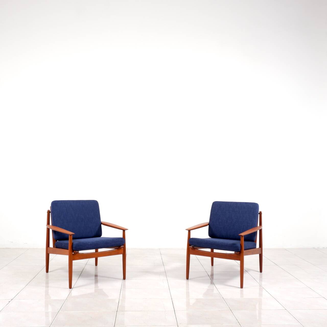 2 fauteuils lounge en teck par Arne Vodder pour Glostrup Mobelfabrik