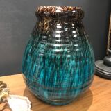 Accolay vase