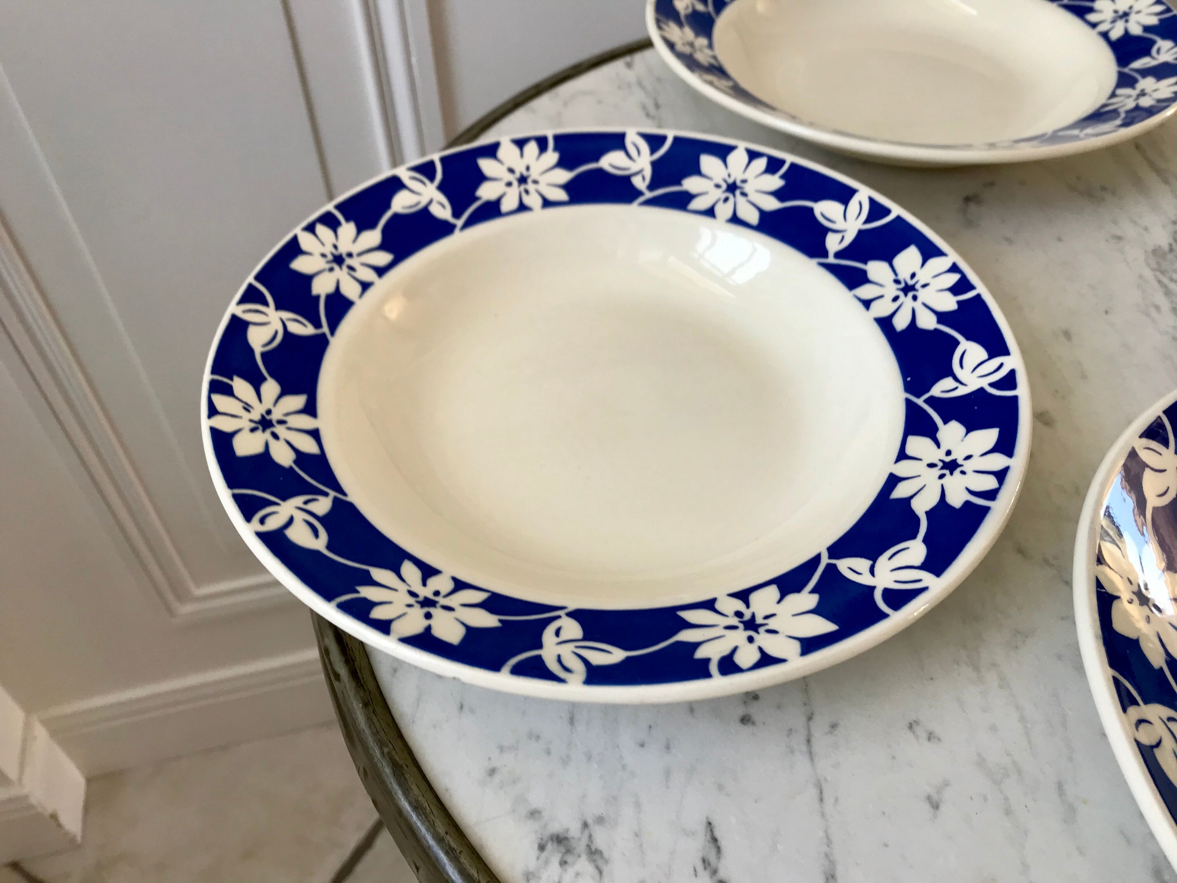 Set of 4 hollow plates Badonviller blue klein 30s