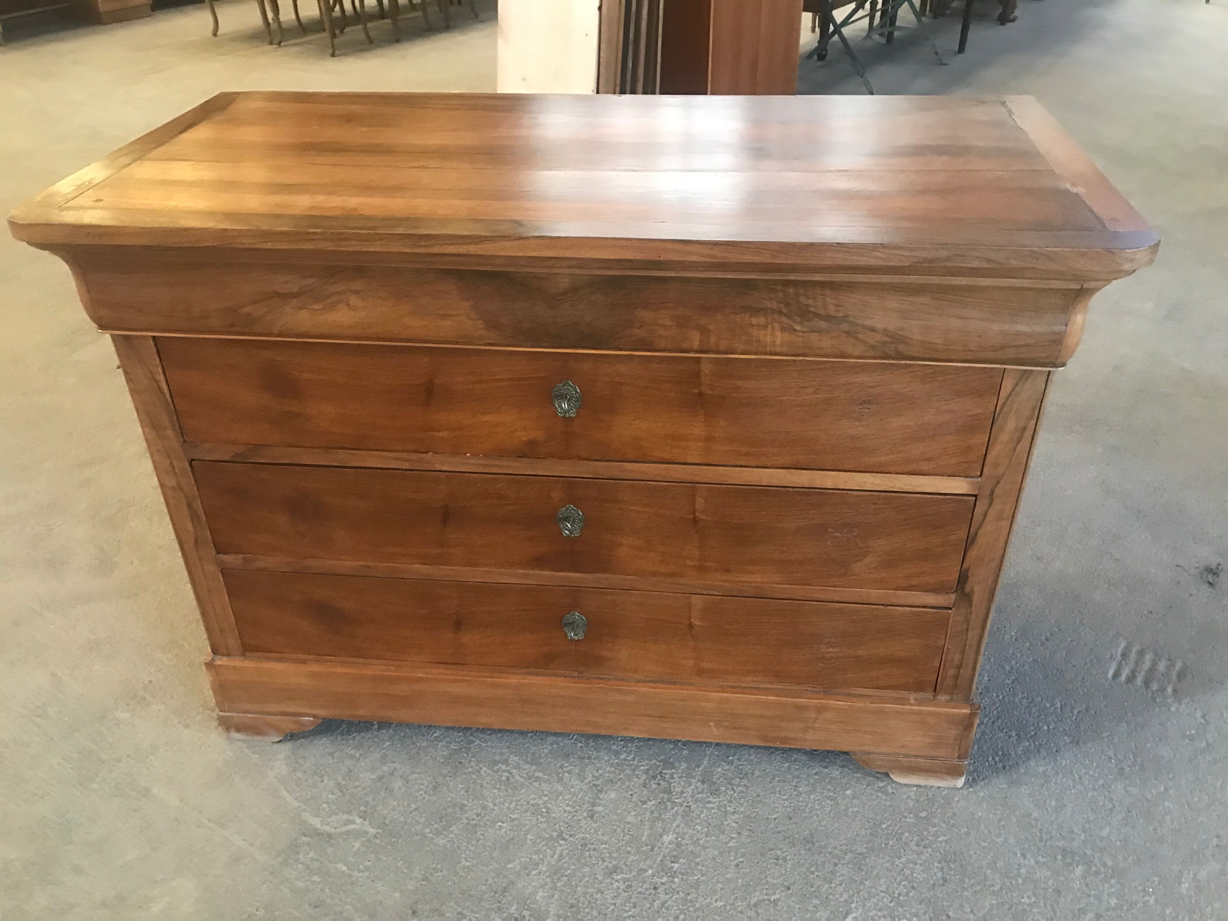Louis Philippe period dresser in solid walnut