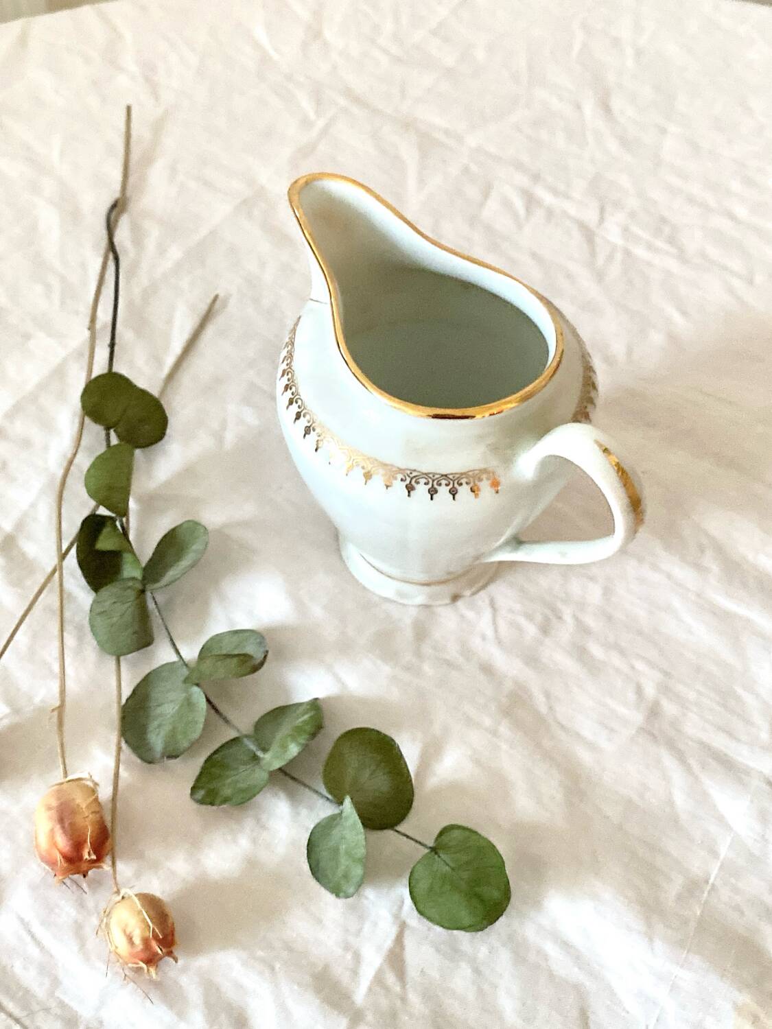 Fine porcelain milk jug from SOLOGNE France