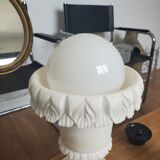 Albatre lamp and its globe