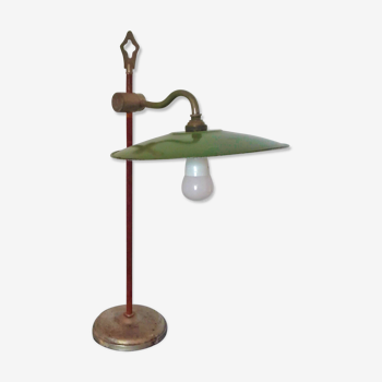 Ancienne lampe de table en métal