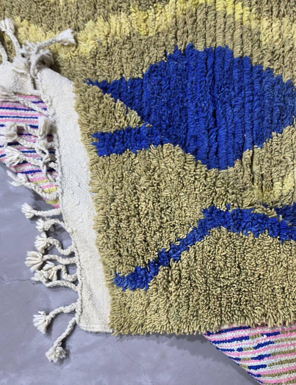 Contemporary Moroccan Rug - 260 x 160 cm