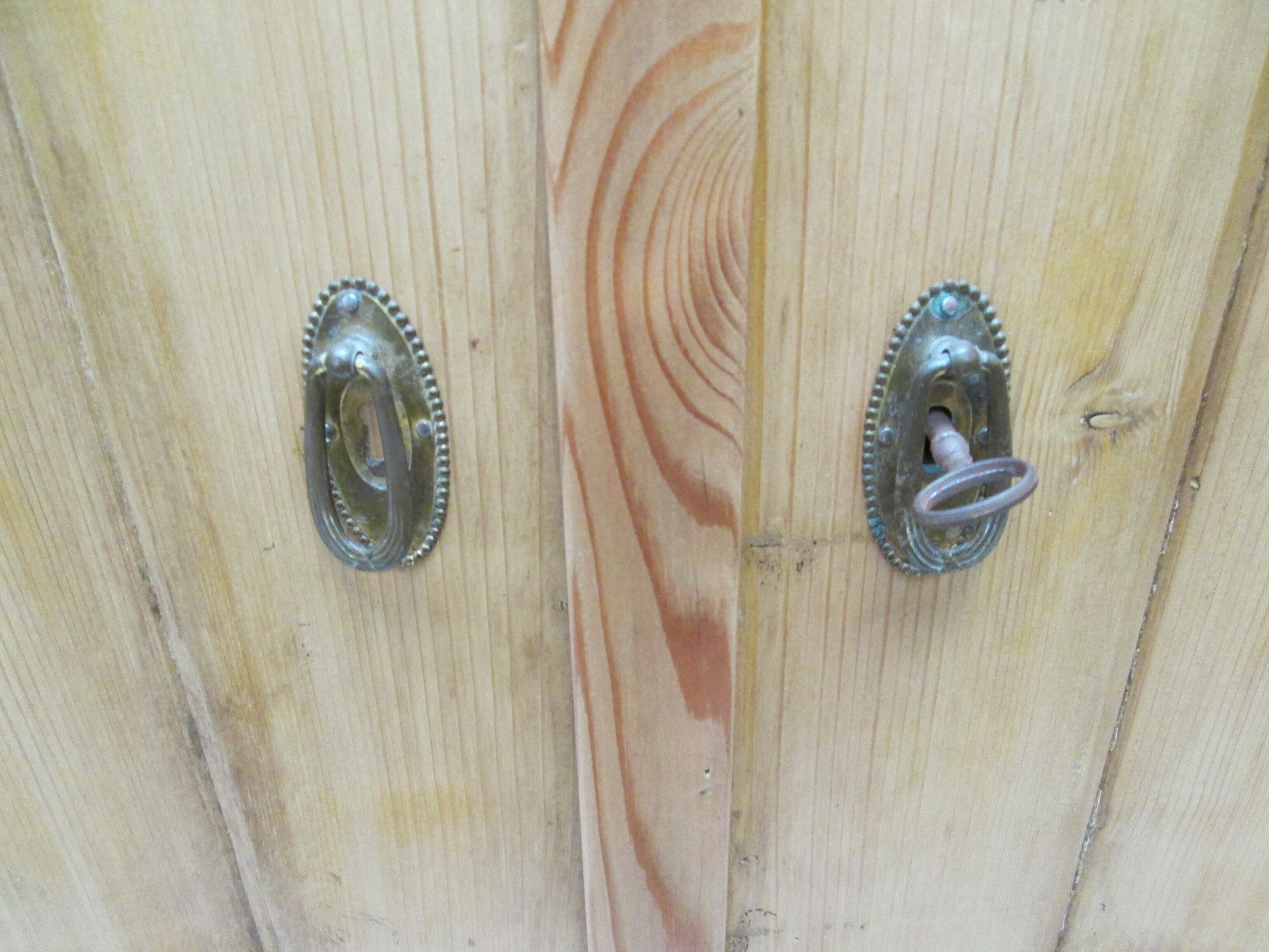 Danish pine buffet XXeme