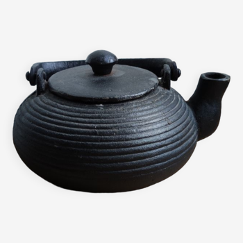 Cast iron teapot