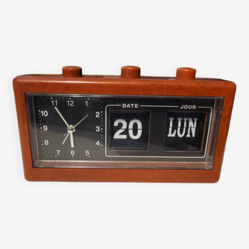 Vintage flip flap alarm clock
