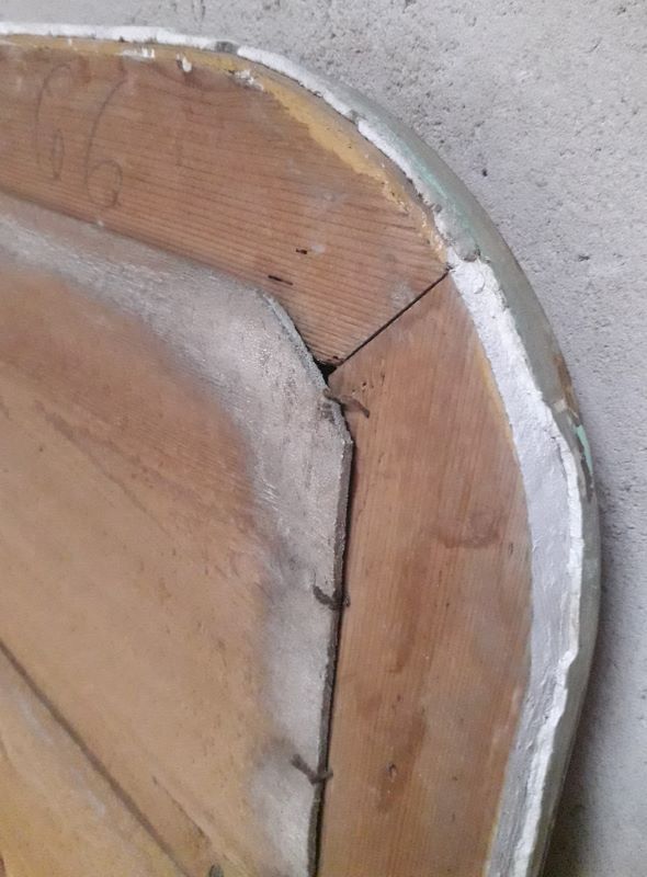 Golden Louis Philippe mirror H122xW84cm with gilded motifs.