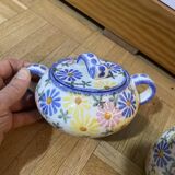 Cream pot and sugar bowl set from the 1930s.
