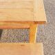 Table de ferme et deux bancs