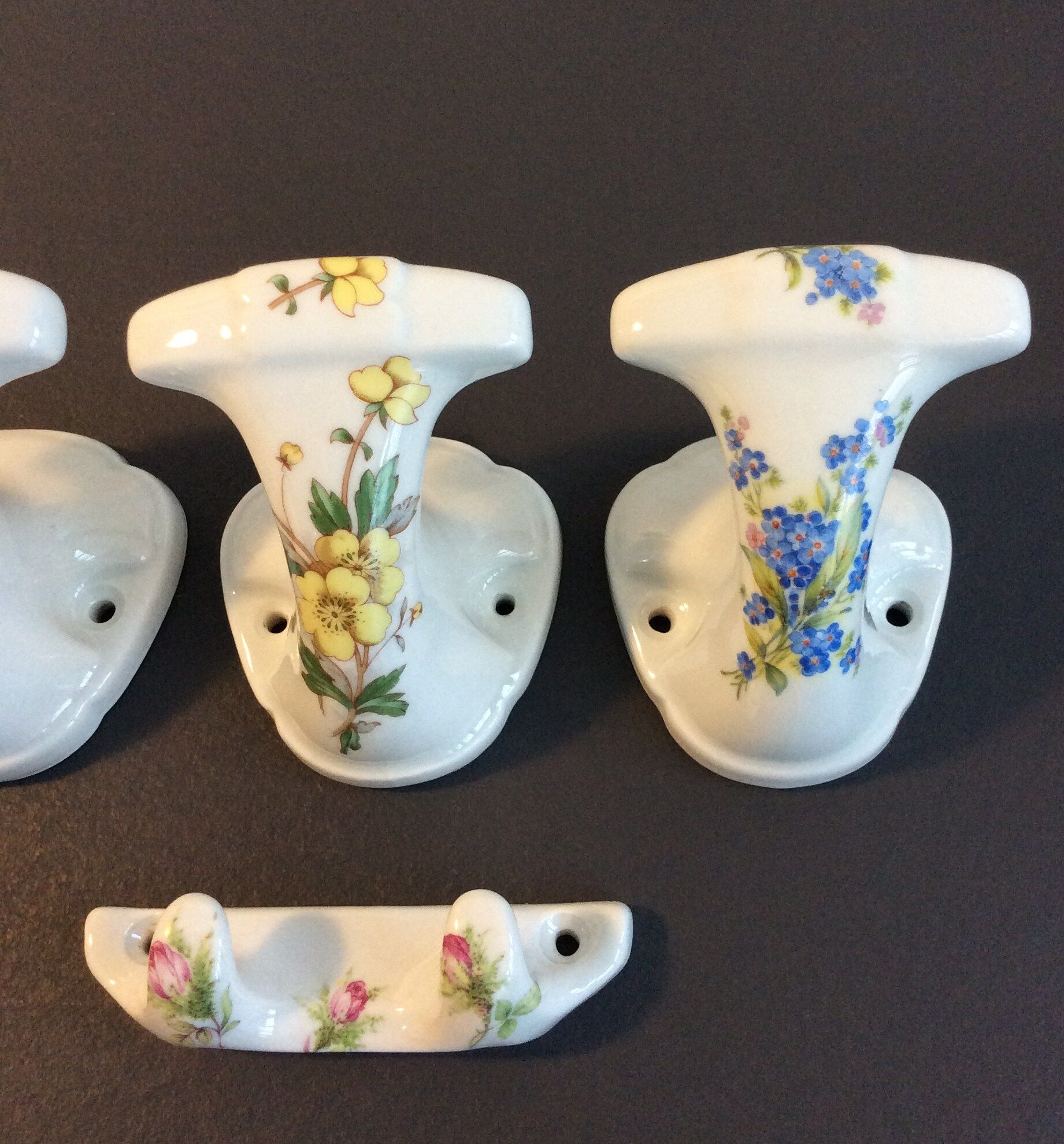 set de 4 patères en porcelaine Manufacture de Couleuvre