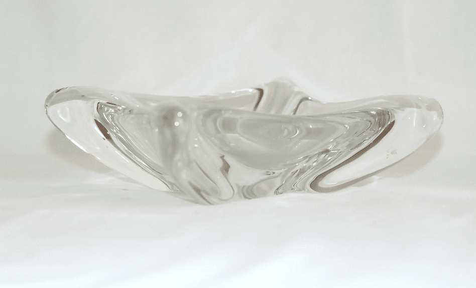 Empty crystal pocket