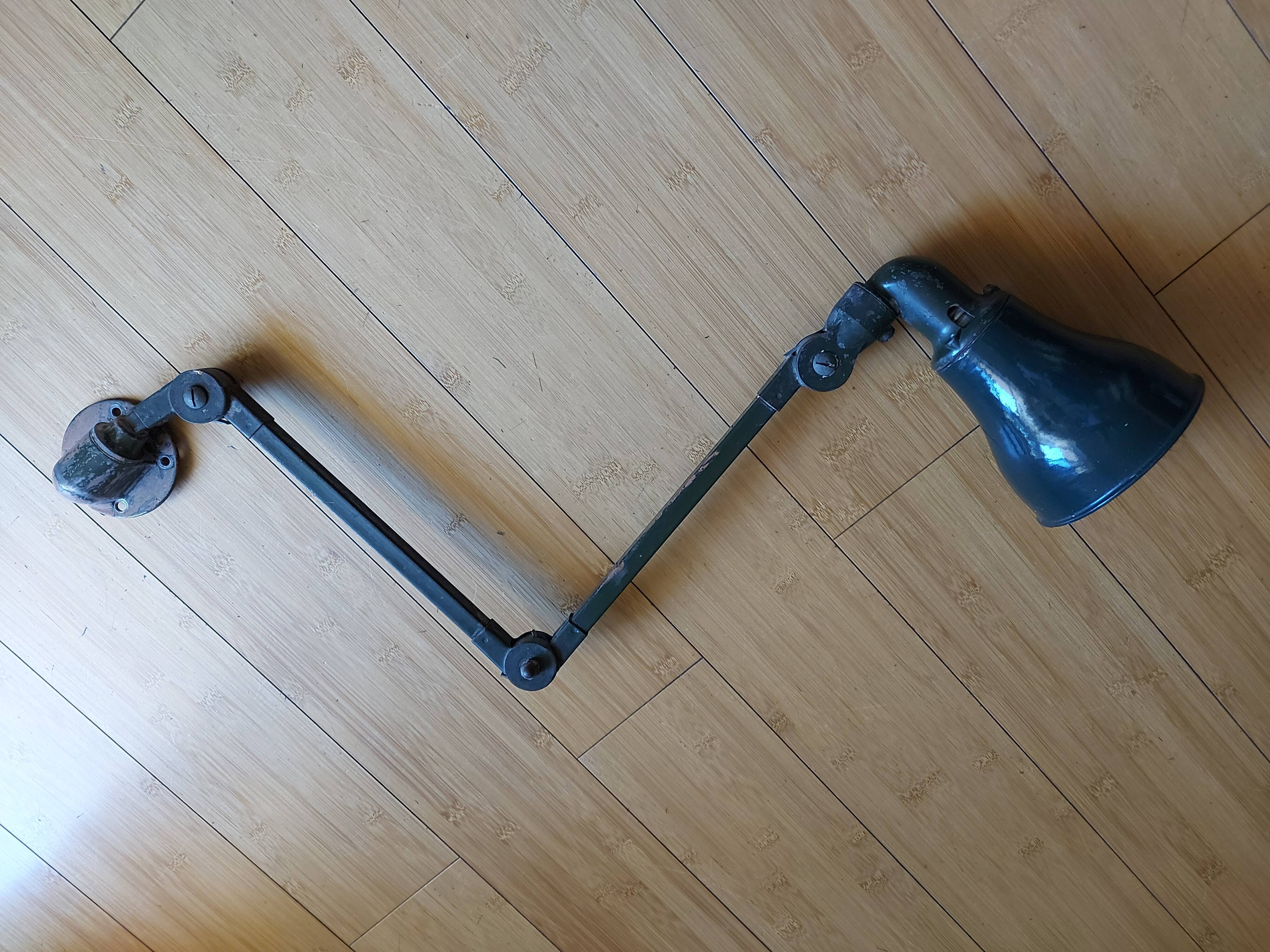 Lampe articulée industrielle des années 40'S Invisaflex