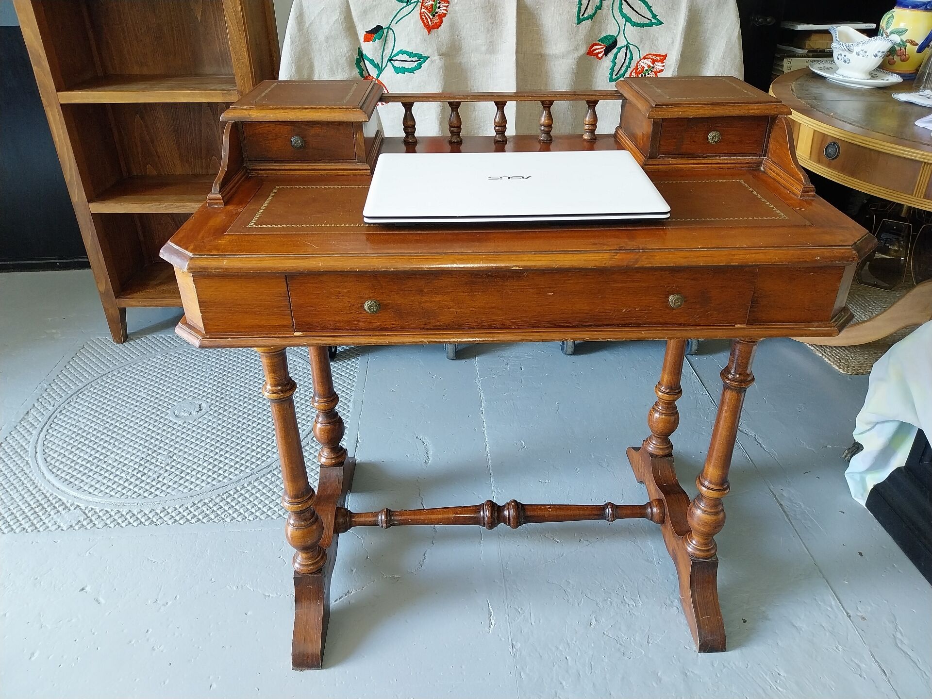 19th-century oak and leather desk