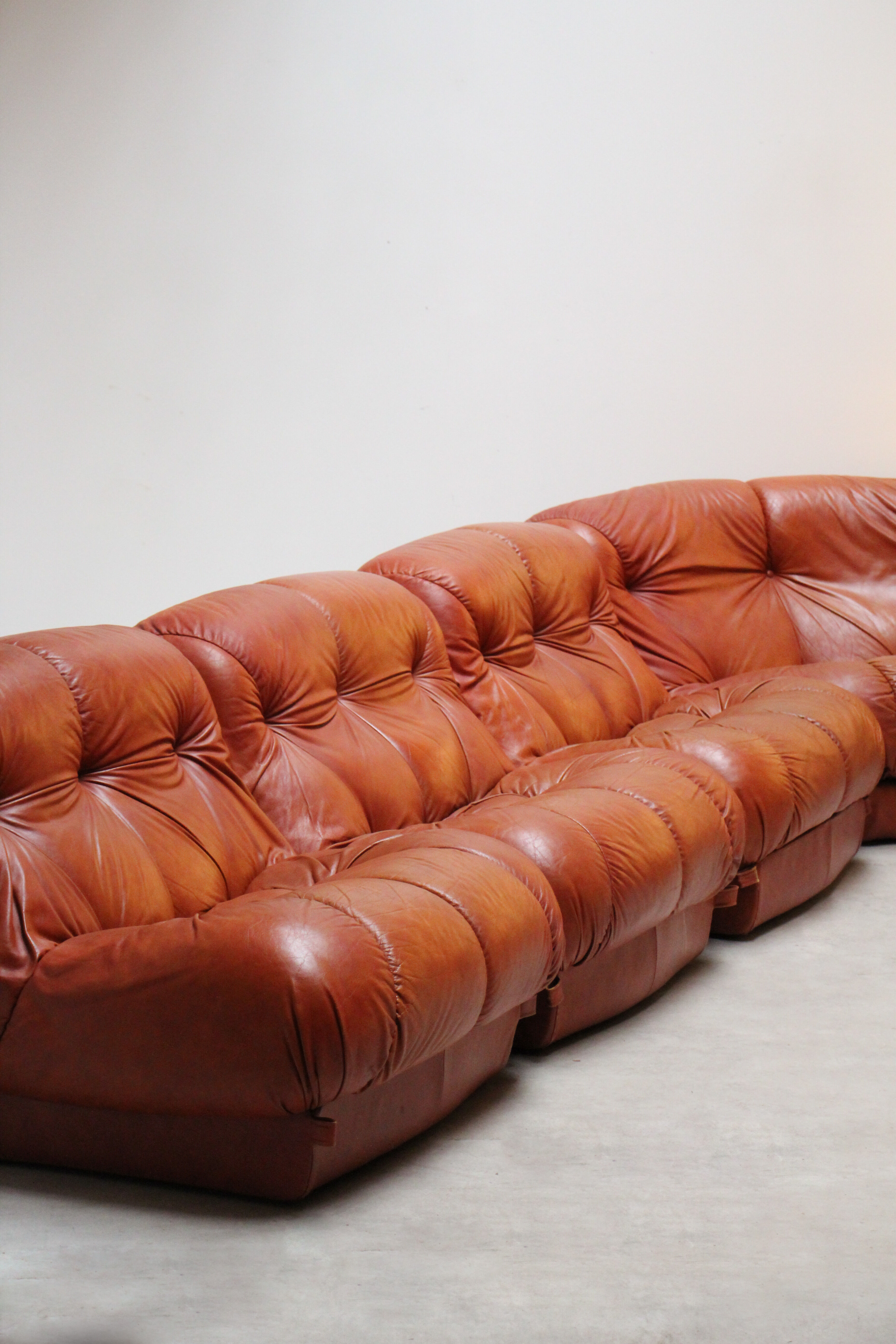 Modular sofa Nuvolone by Rino Maturi 1970