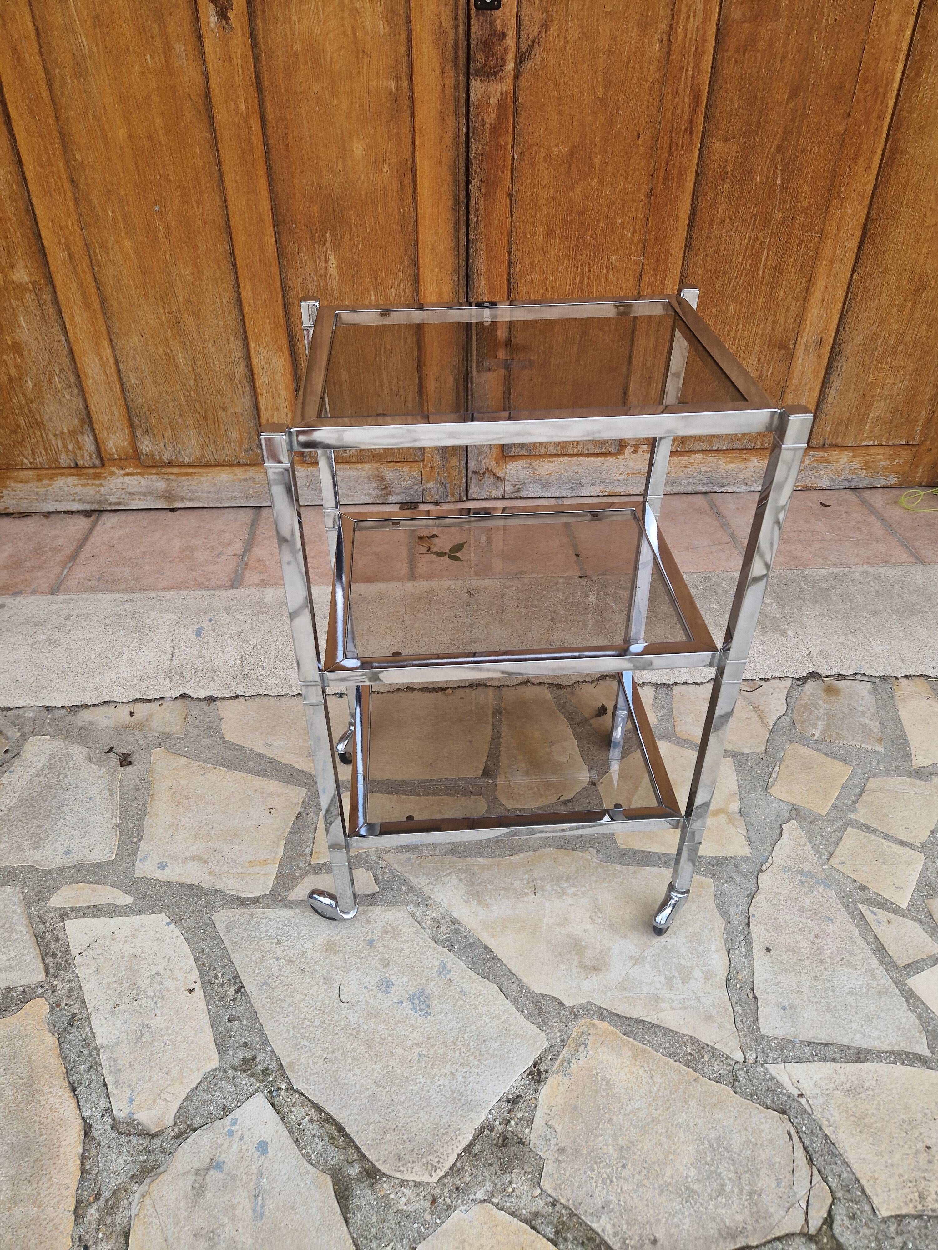 Vintage wheeled dessert table