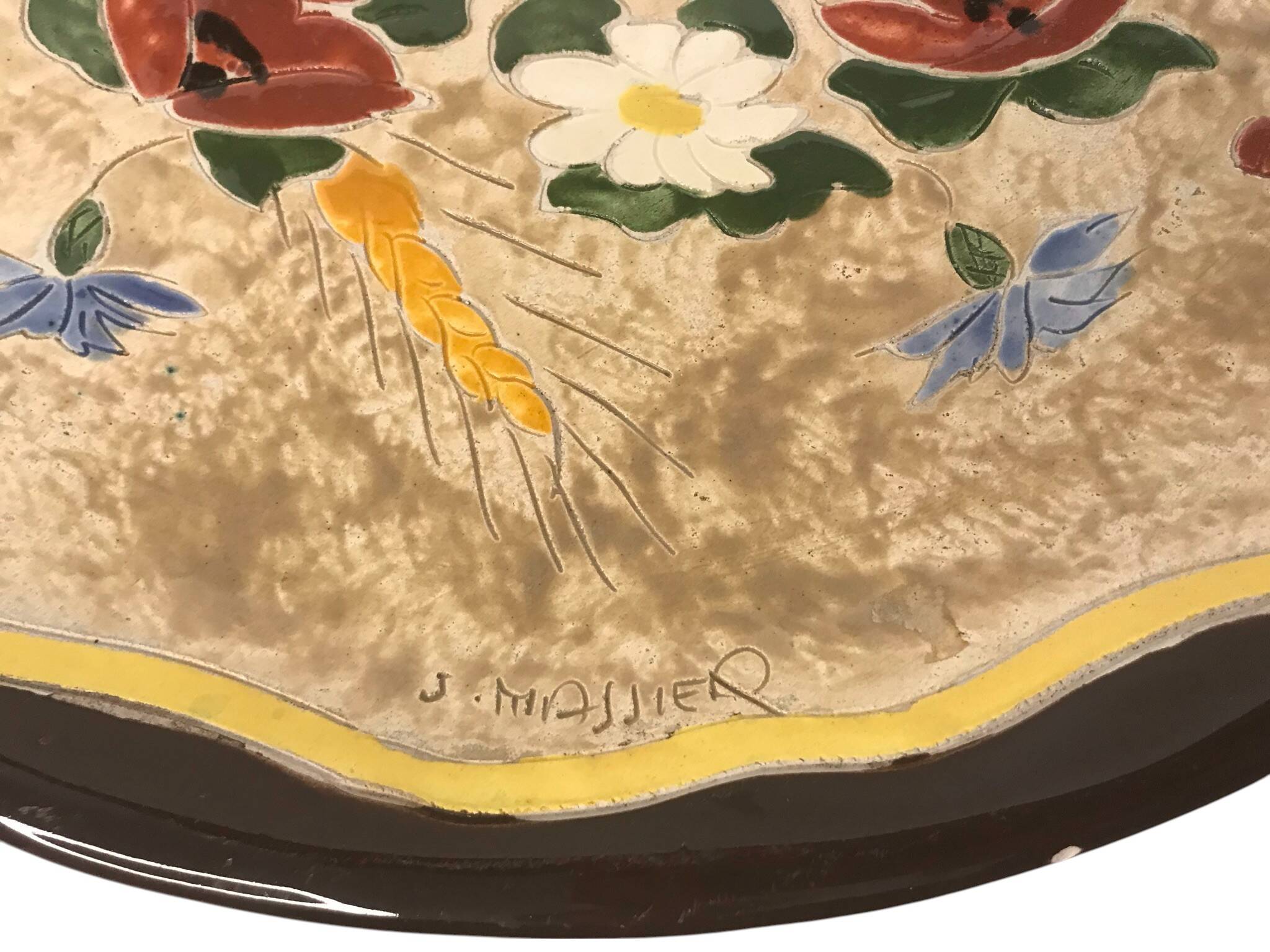 Vallauris, Vintage coupe dish signed Jérôme Massier circa 1950