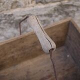 Wooden crate with handle