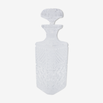 Square-shaped crystal carafe has spikes