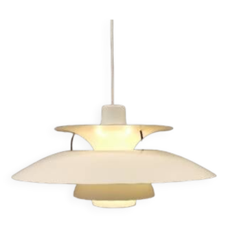 PH 5 hanging lamp, designed by lamp master Poul Henningsen (PH) and produced by  Louis Poulsen.