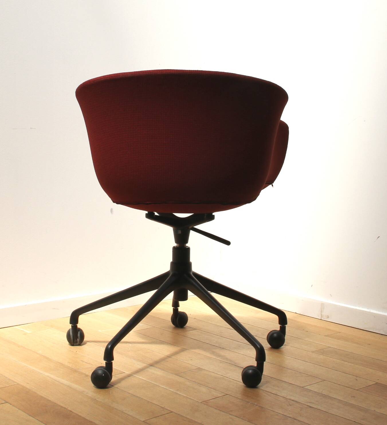 Bai office armchair, Onderrata