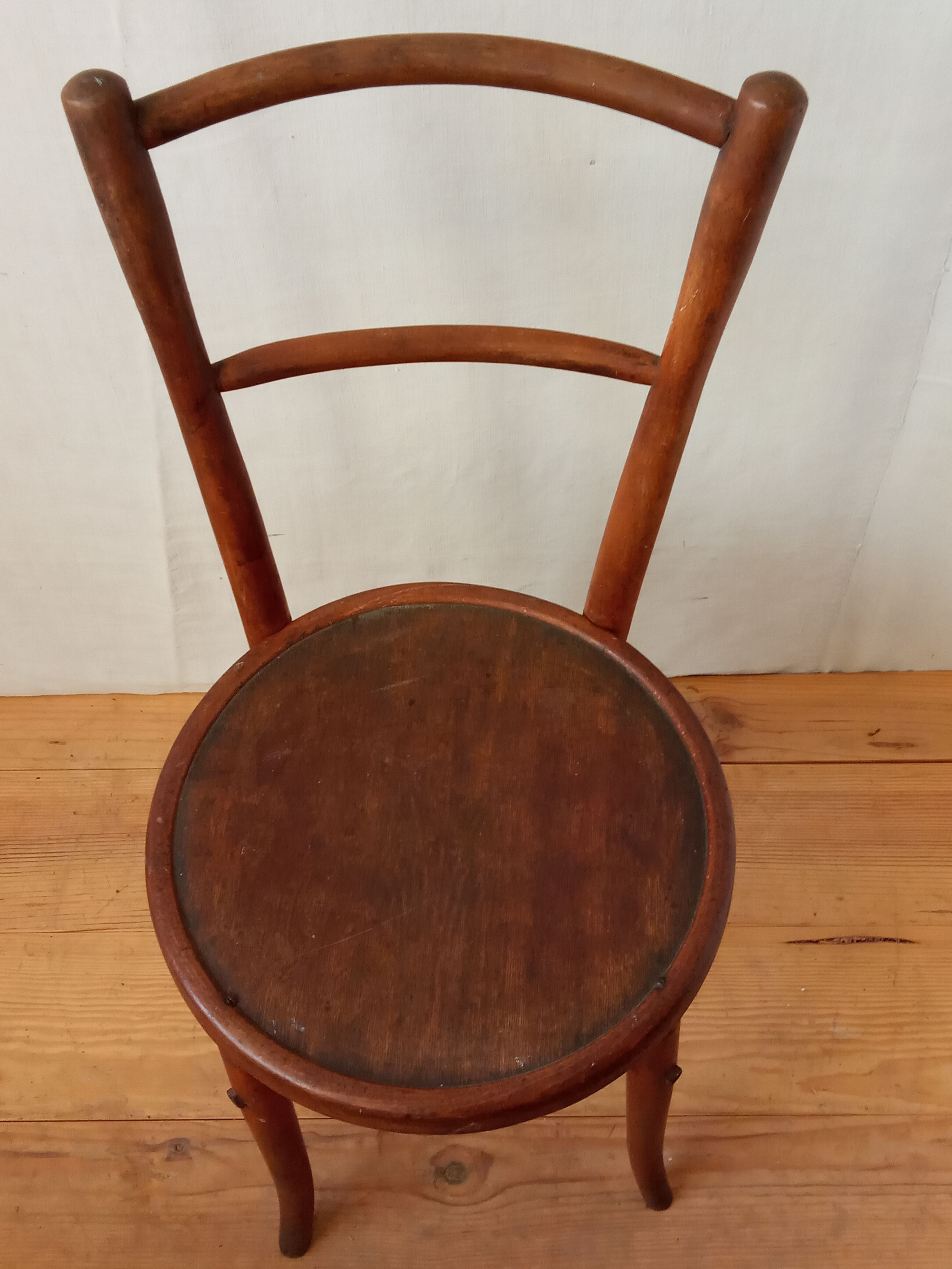 Chaise de bistrot en bois courbé