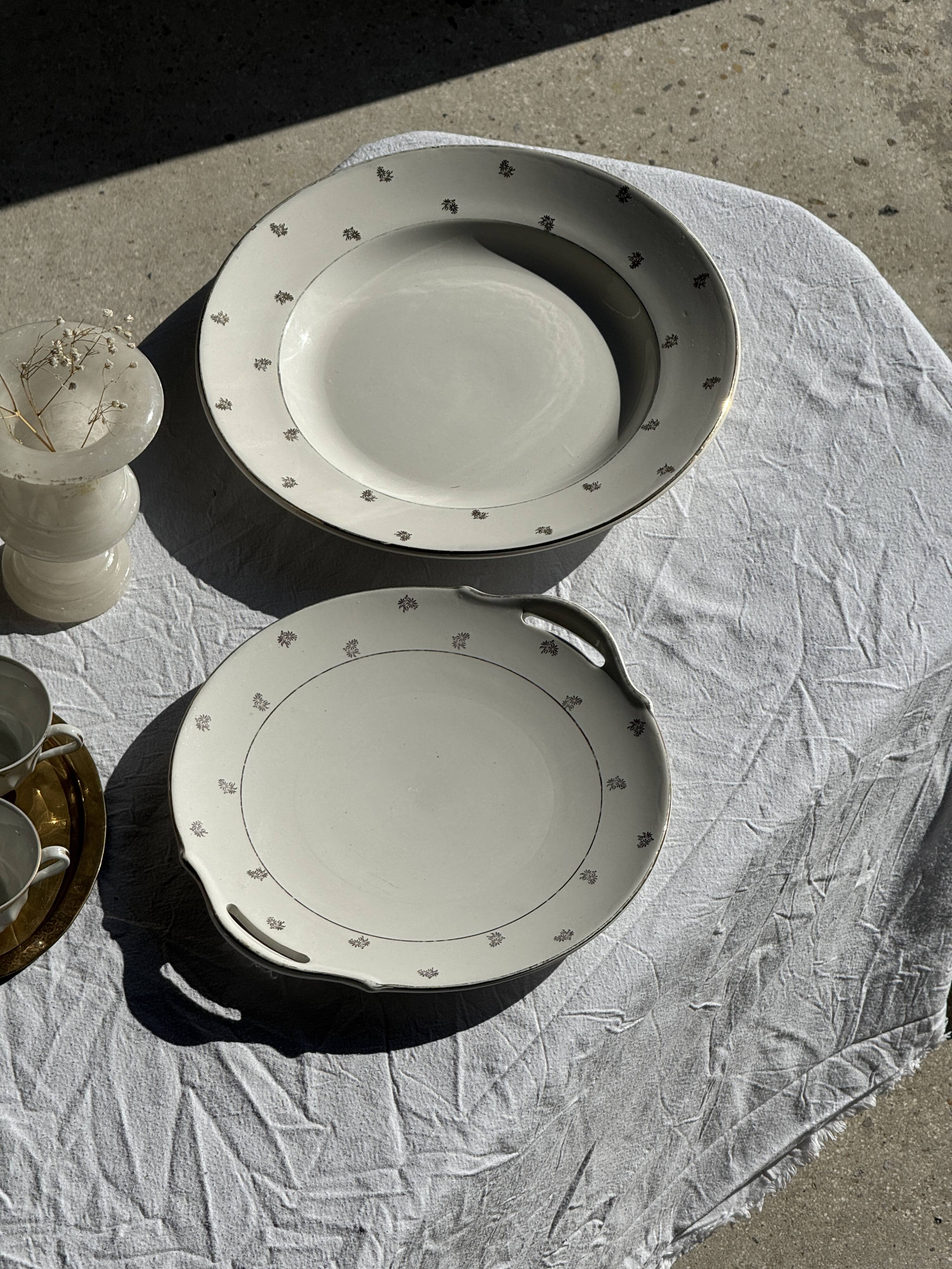 Circular plate model Nico gold Digoin Sarreguemines D30.5