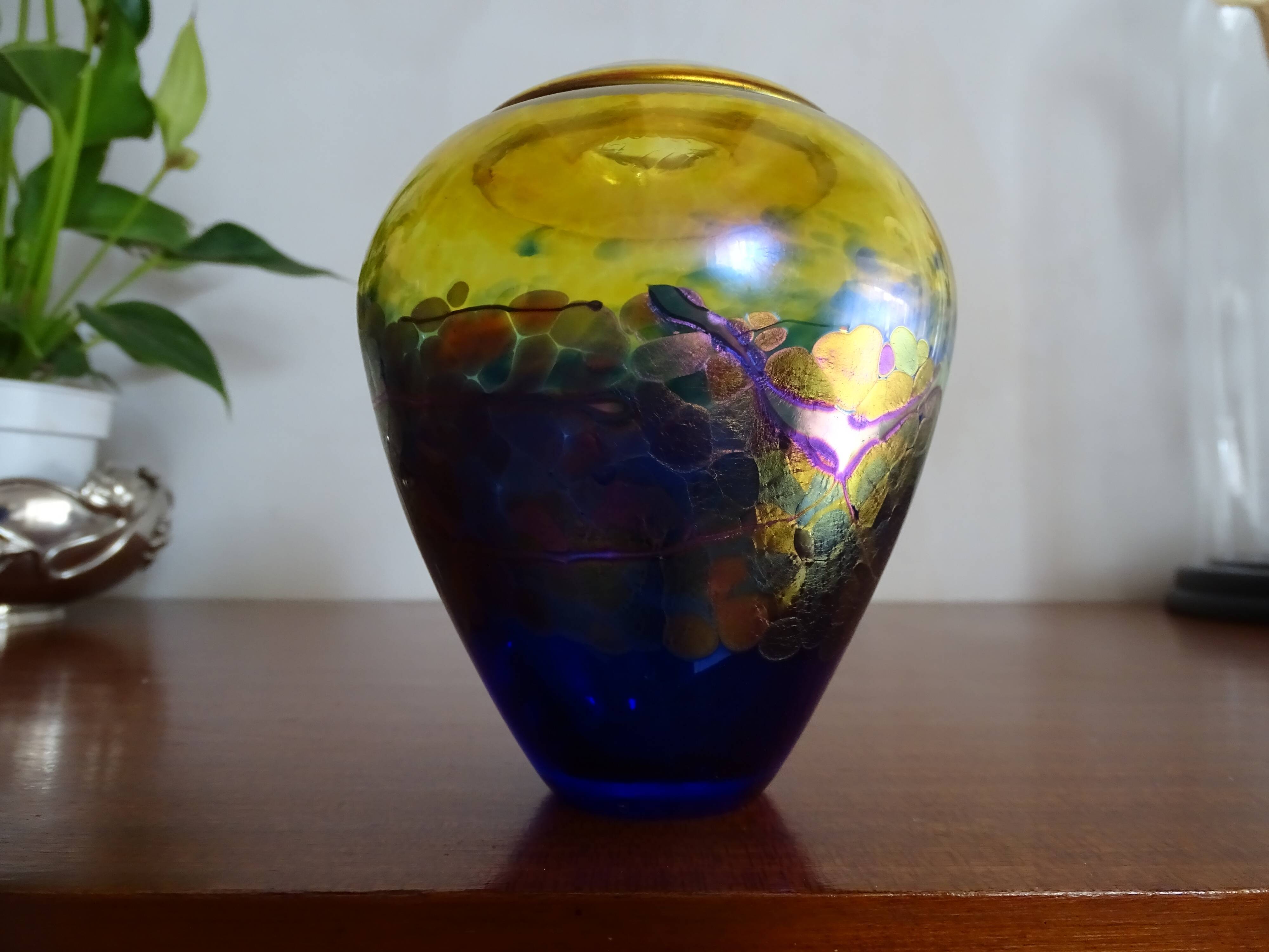 Multicoloured iridescent glass vase and cobalt blue Canada Robert Held signed