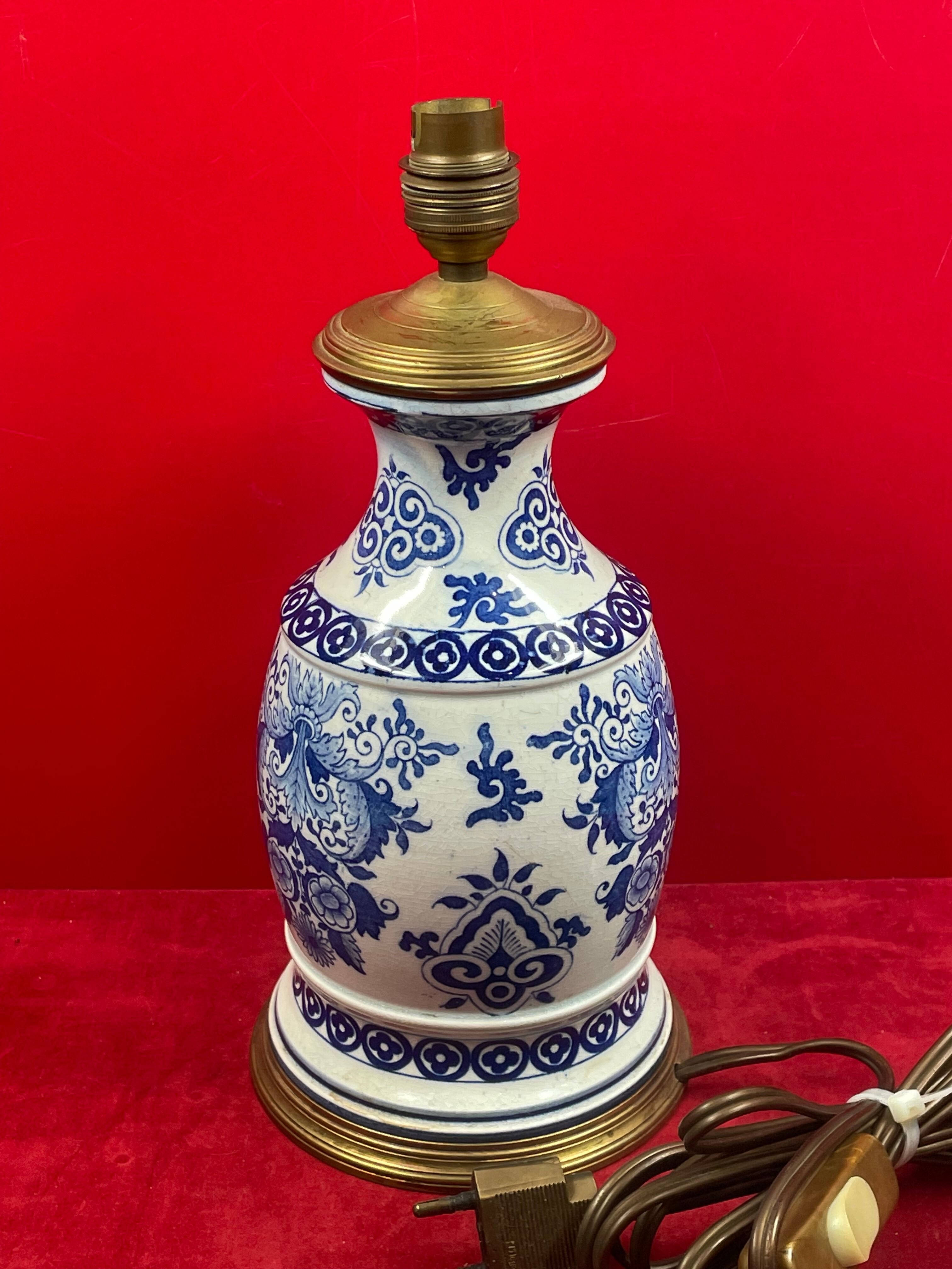 Vintage lamp in blue and white earthenware