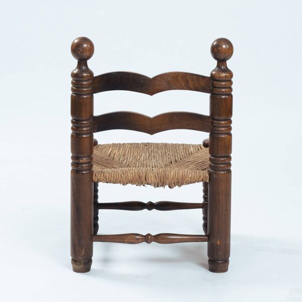 Chaise en paille tissée basse dans le style de Charles Dudouyt, années 1940.