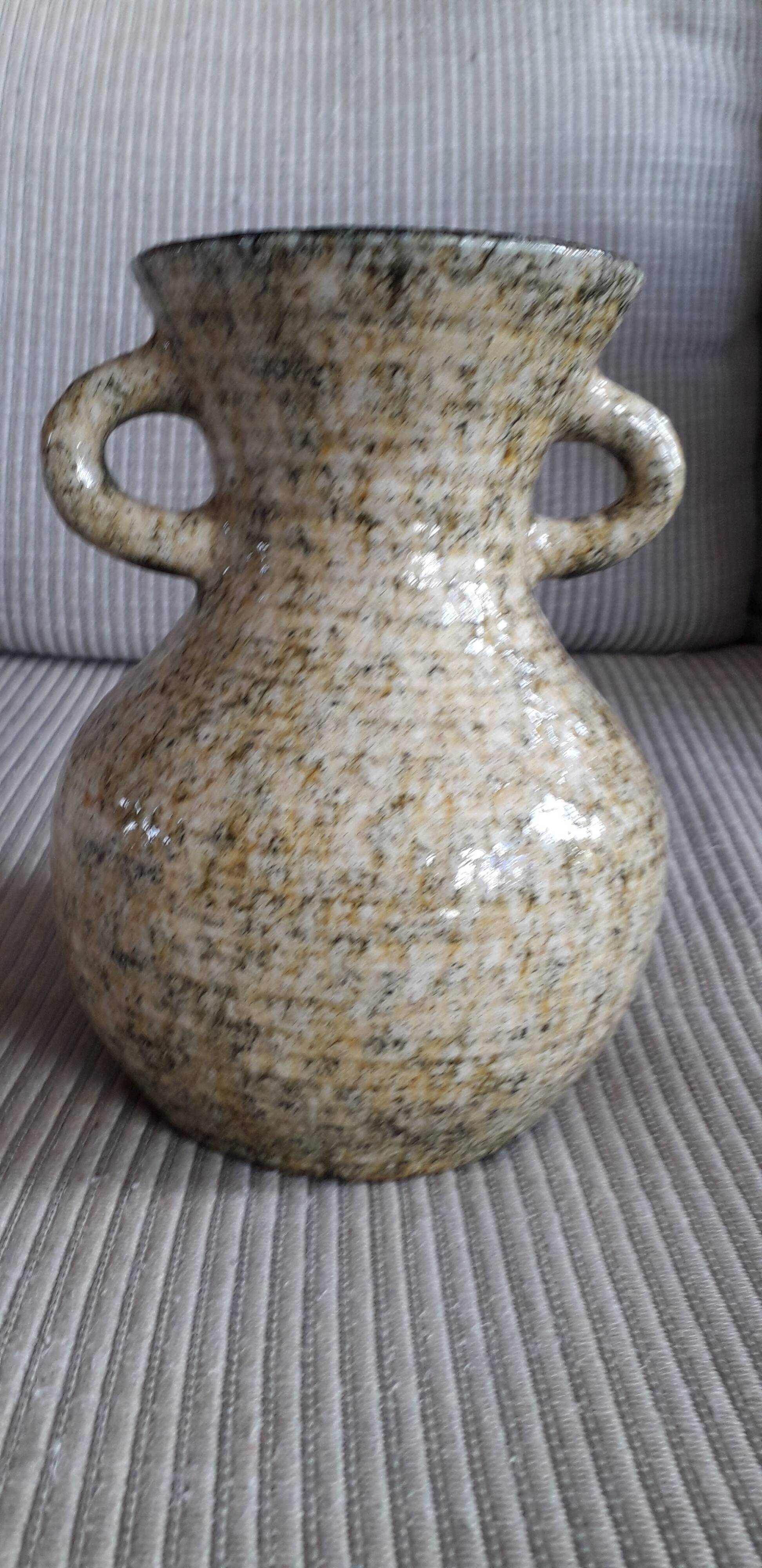 Very original vintage ceramic vase