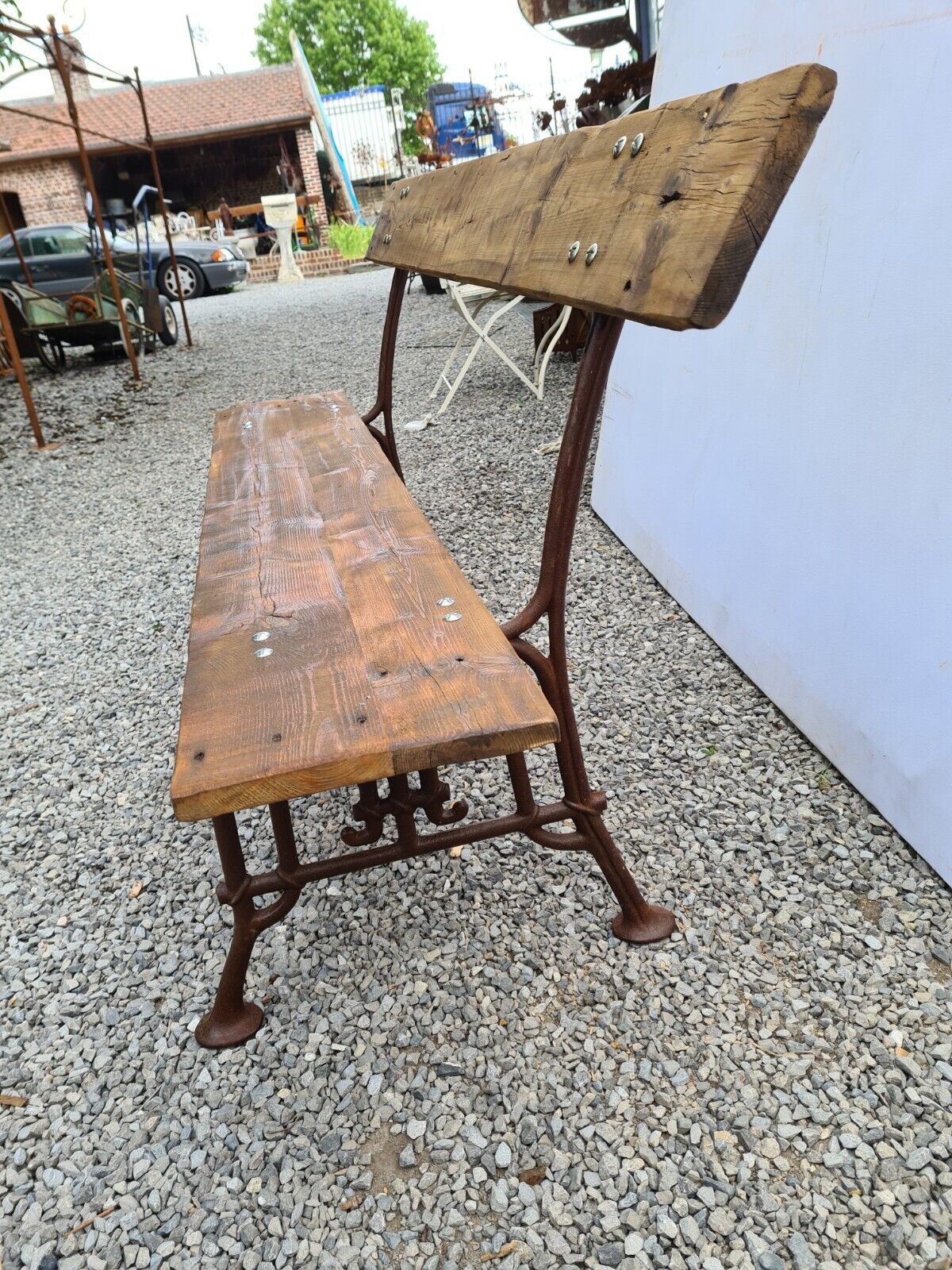 Garden bench in wood and cast iron