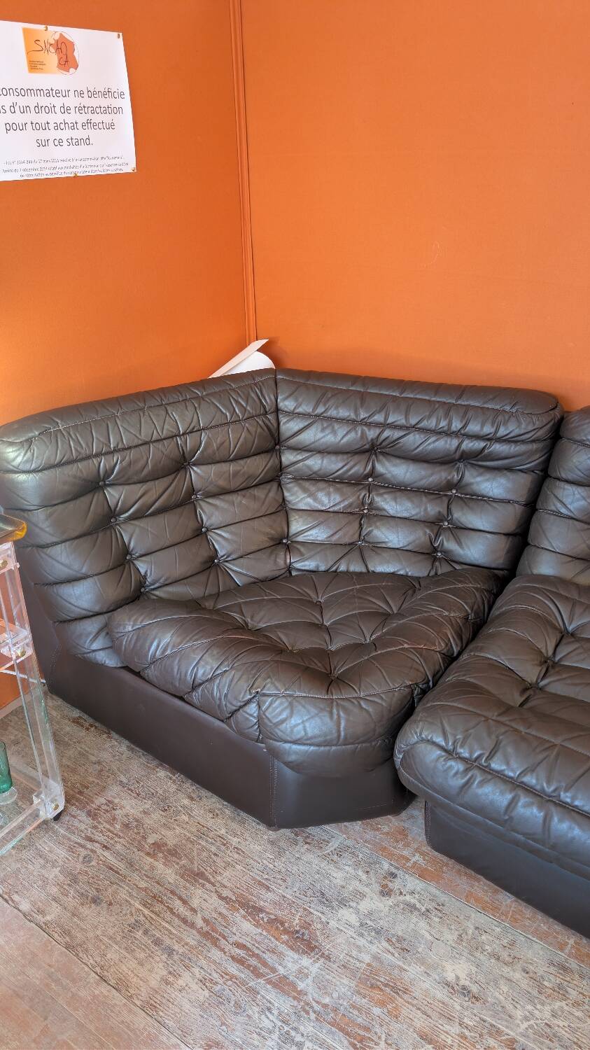 Pair of leather Gamba armchairs from the 1970s.