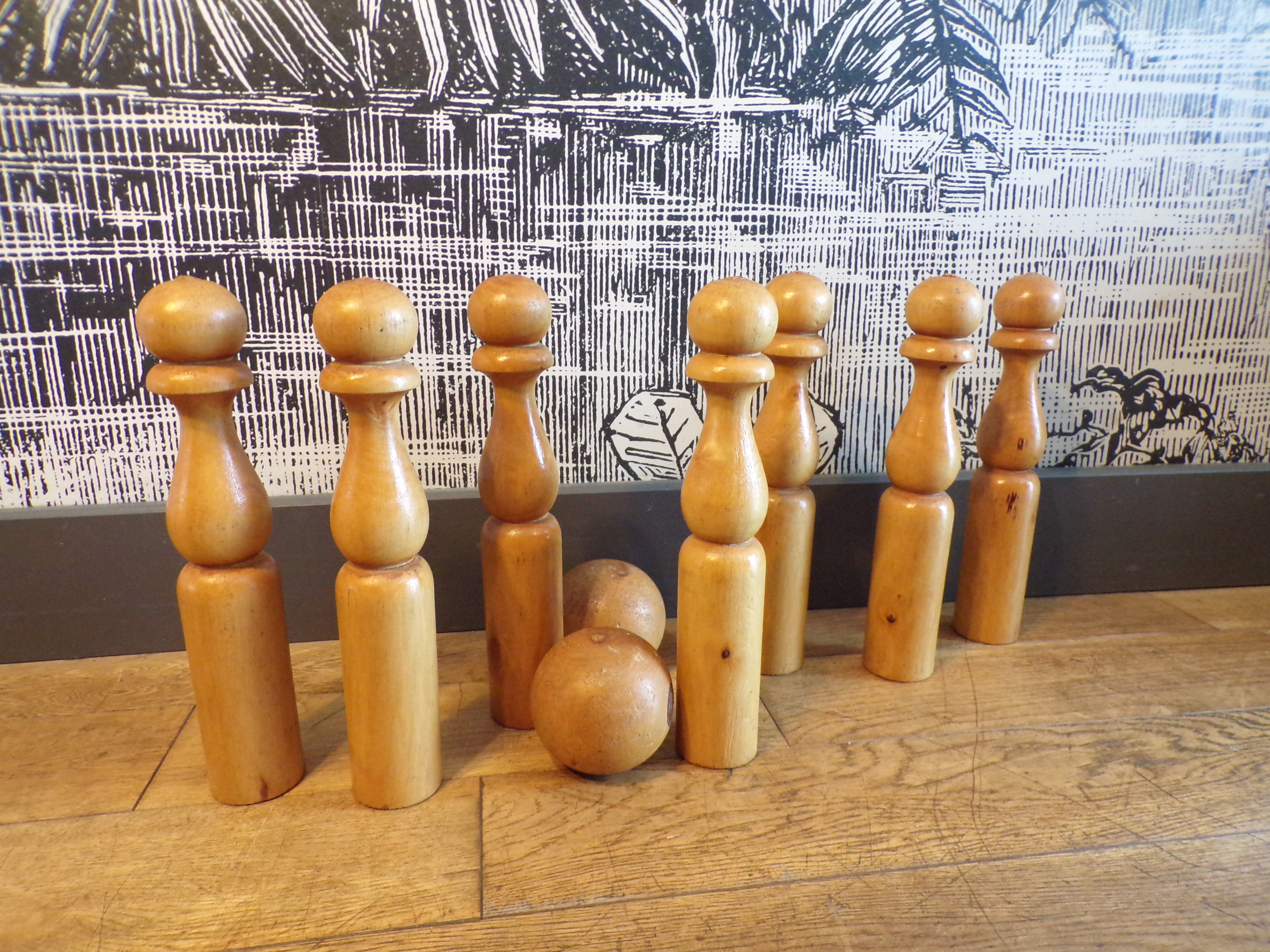 Jeu de quilles ancien en bois