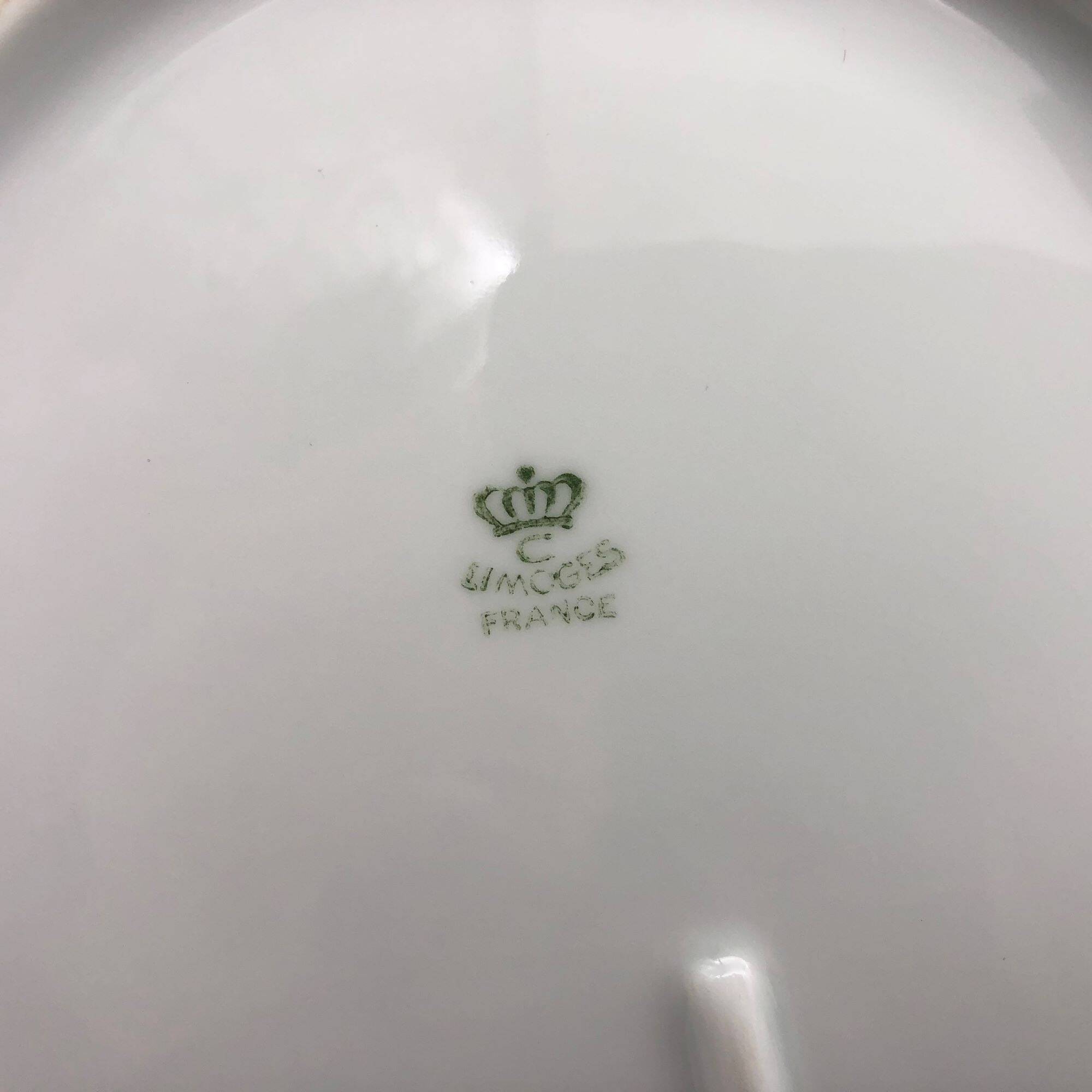 Oval serving dish in Limoges porcelain, Chastagner