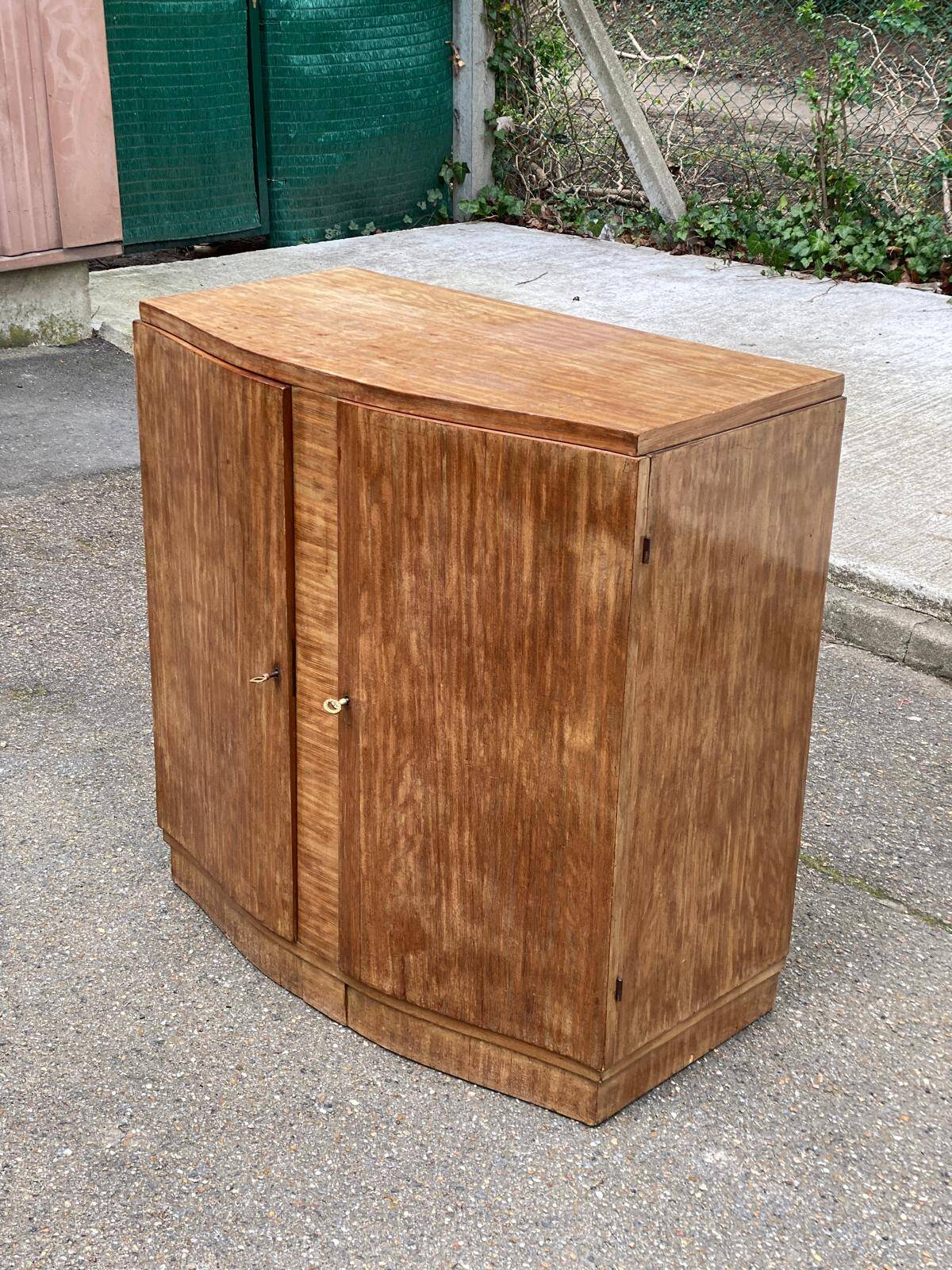 1960s wooden Art Deco buffet with 2 doors