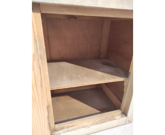 Medicine cabinet in vintage grey patinated wood and red cross