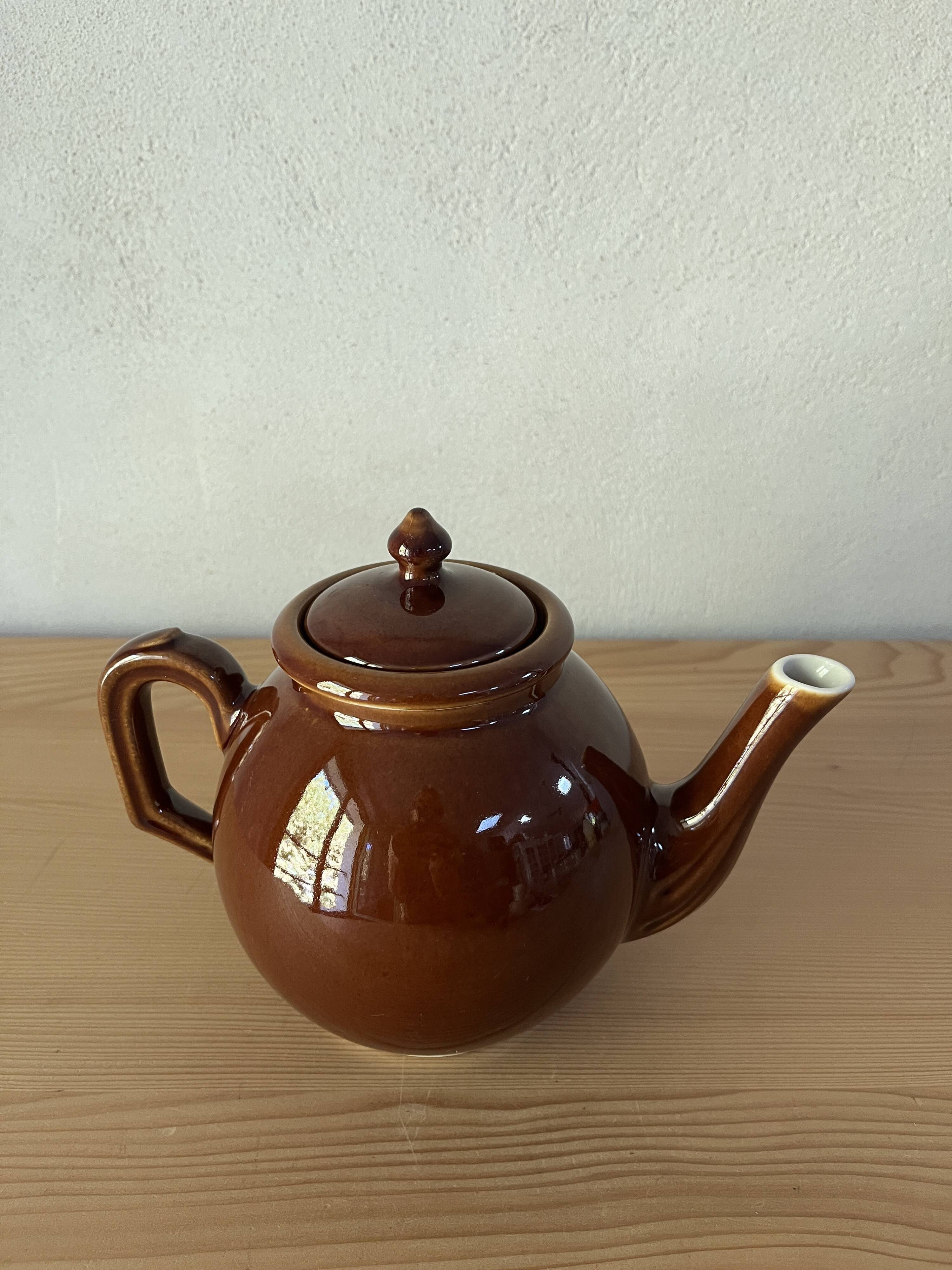 Large bistro teapot with infuser