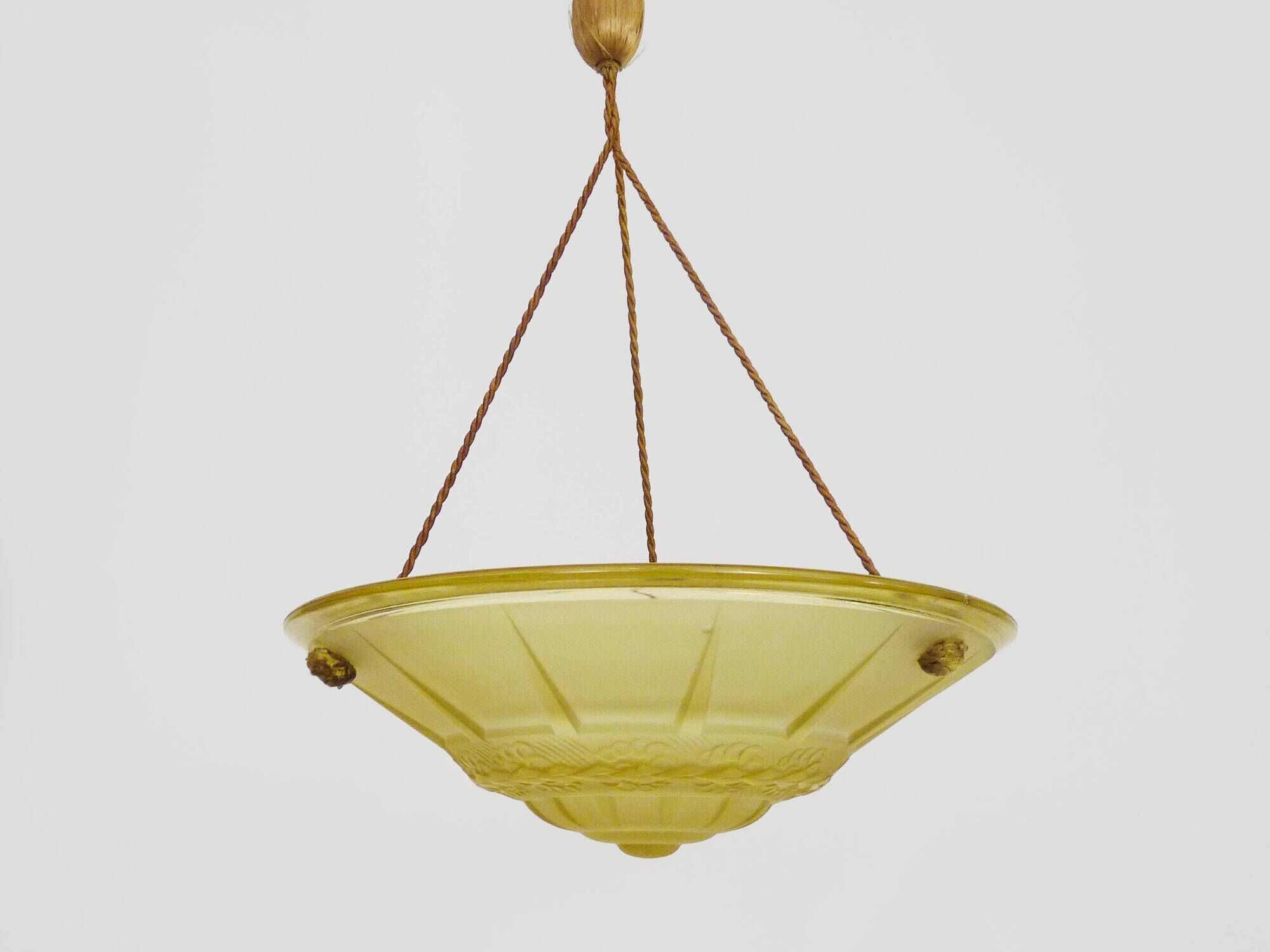 Old chandelier, Art Deco 1 light basin pendant light, in yellow glass paste. 1930s
